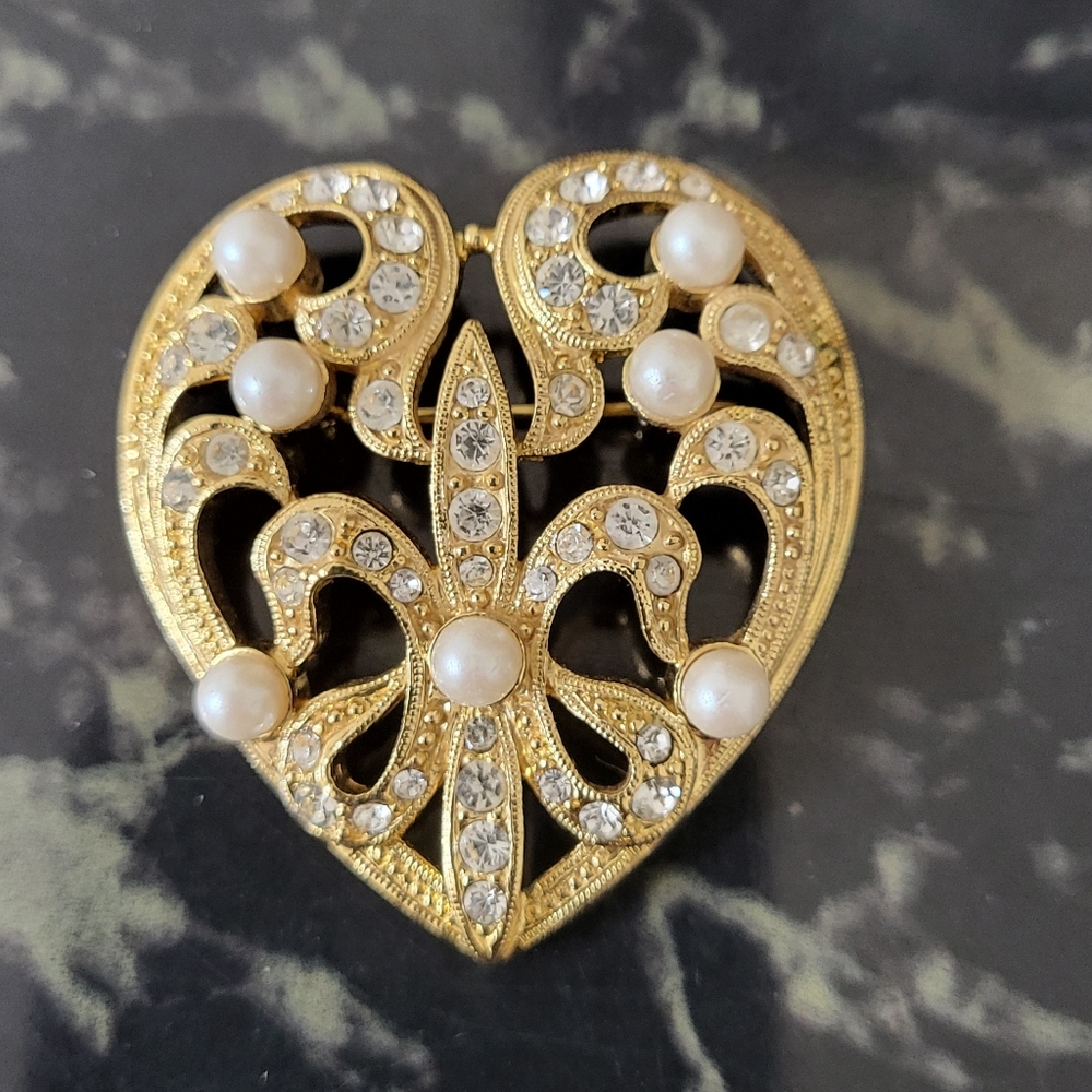 Heart Fleur De Lis Pin Faux Pearls Rhinestones